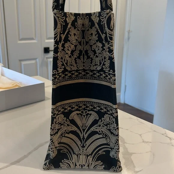 Dior Book Tote L 03C Noir/Beige - Picture 5 of 10